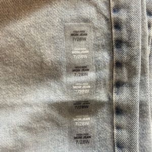 NWT size 7 SO high rise mom Jean